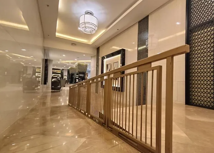 Penthouse At Fame 41st Floor, Shangrila-megamall Manila