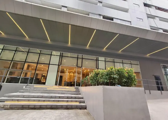 Apartment Penthouse At Fame 41st Floor, Shangrila-megamall Manila
