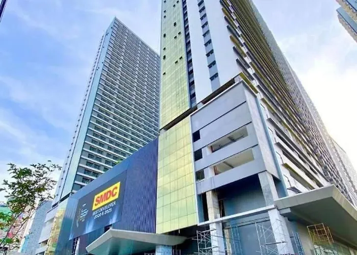 Apartment Penthouse At Fame 41st Floor, Shangrila-megamall