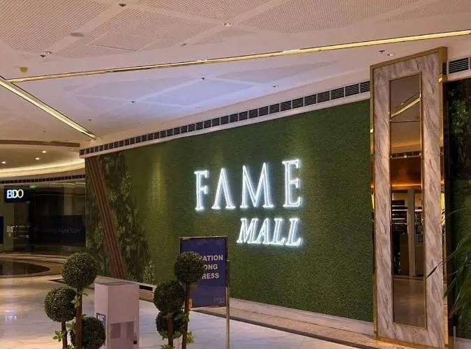 Penthouse At Fame 41st Floor, Shangrila-megamall *