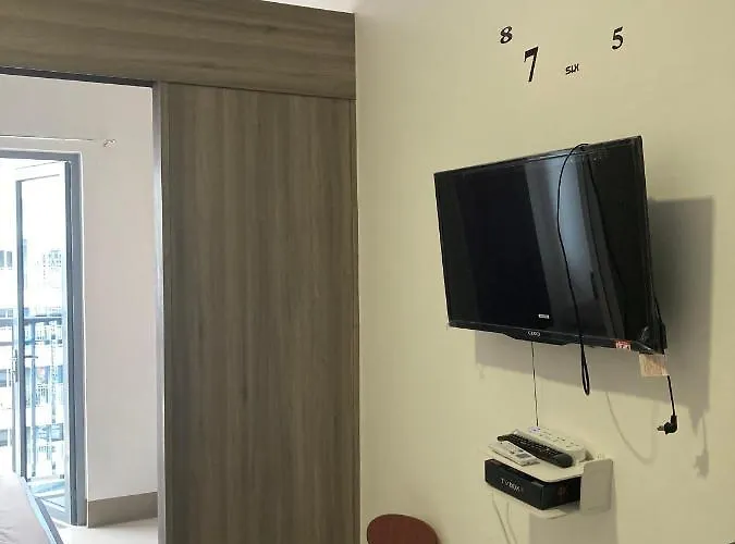 Apartment Penthouse At Fame 41st Floor, Shangrila-megamall Manila