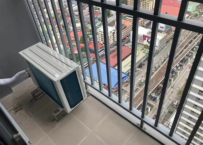 Apartment Penthouse At Fame 41st Floor, Shangrila-megamall *