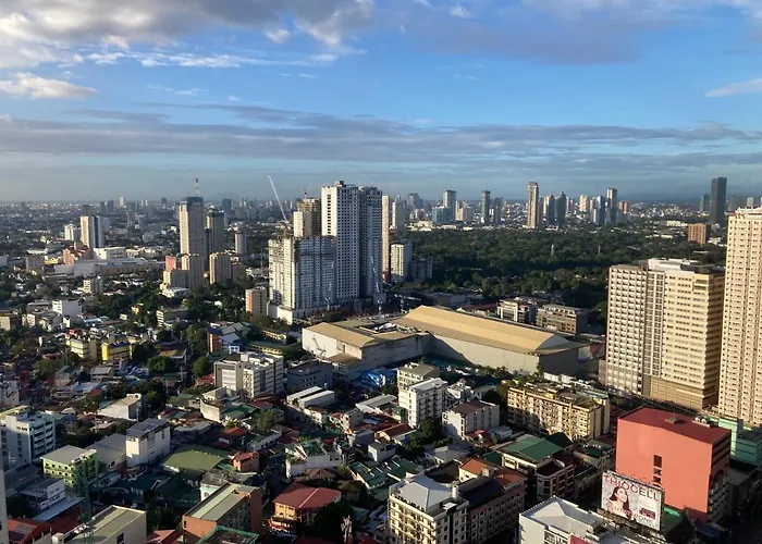 Penthouse At Fame 41st Floor, Shangrila-megamall *